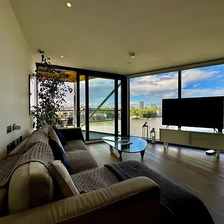Battersea Power Station River View 2Bed 2Bath Apartment